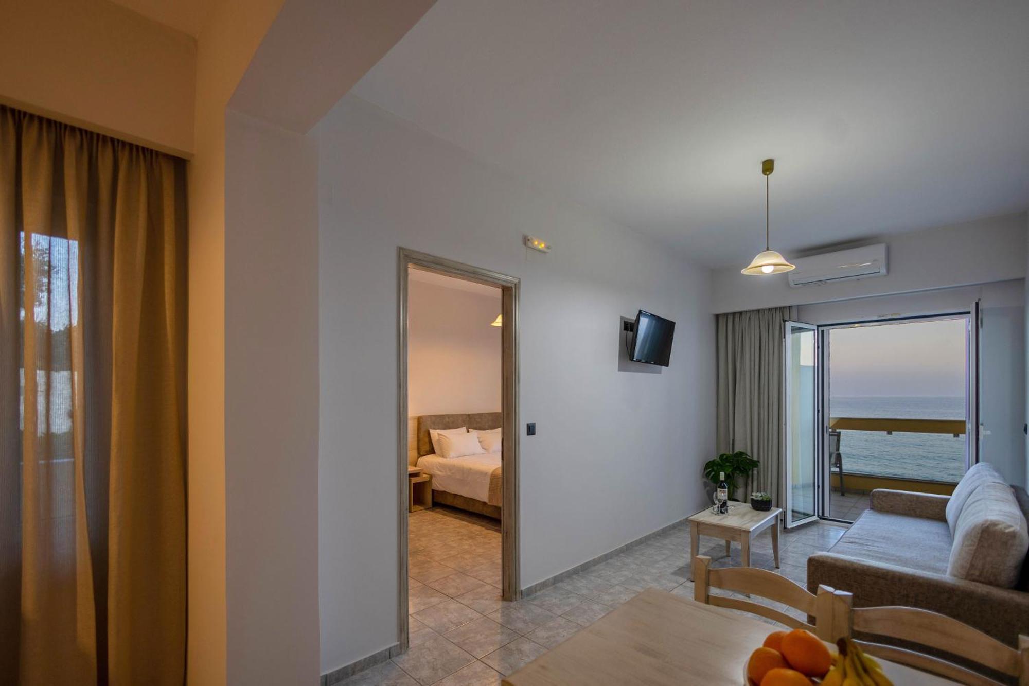 Santa Marina Apartments ロダキノ エクステリア 写真